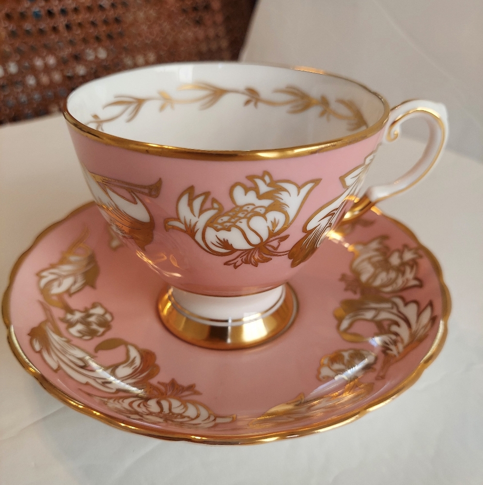 Tuscan England Tea Cup & Saucer